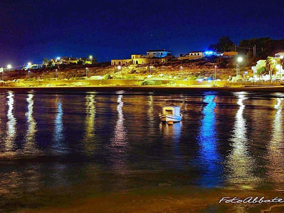 A Pozzallo Vicino Al Mare Villa Exterior photo